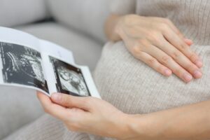 Prenatal care essentials: what every expecting mom should know 1 Prenatal care checklist